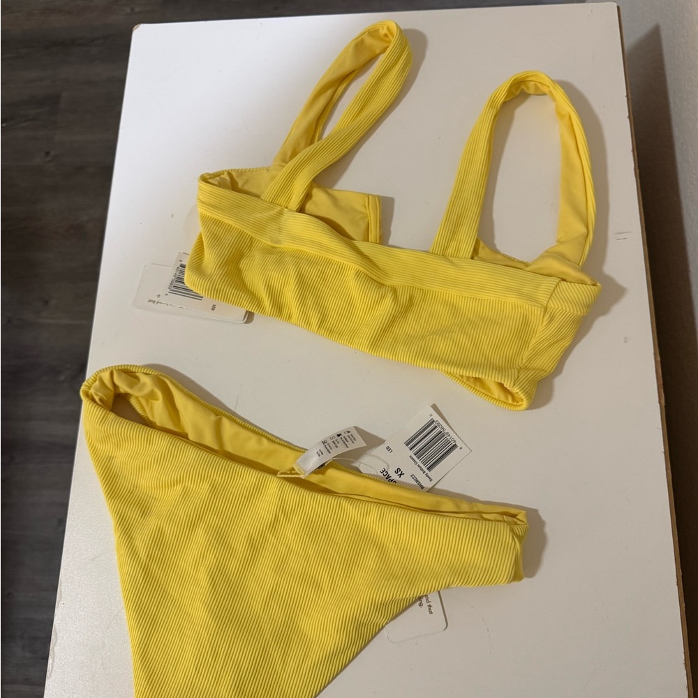NWT Yellow Bikini Top & Matching Bottom - Picture 8 of 9